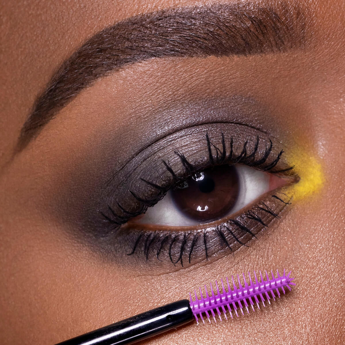 MORE 01 Volume mascara